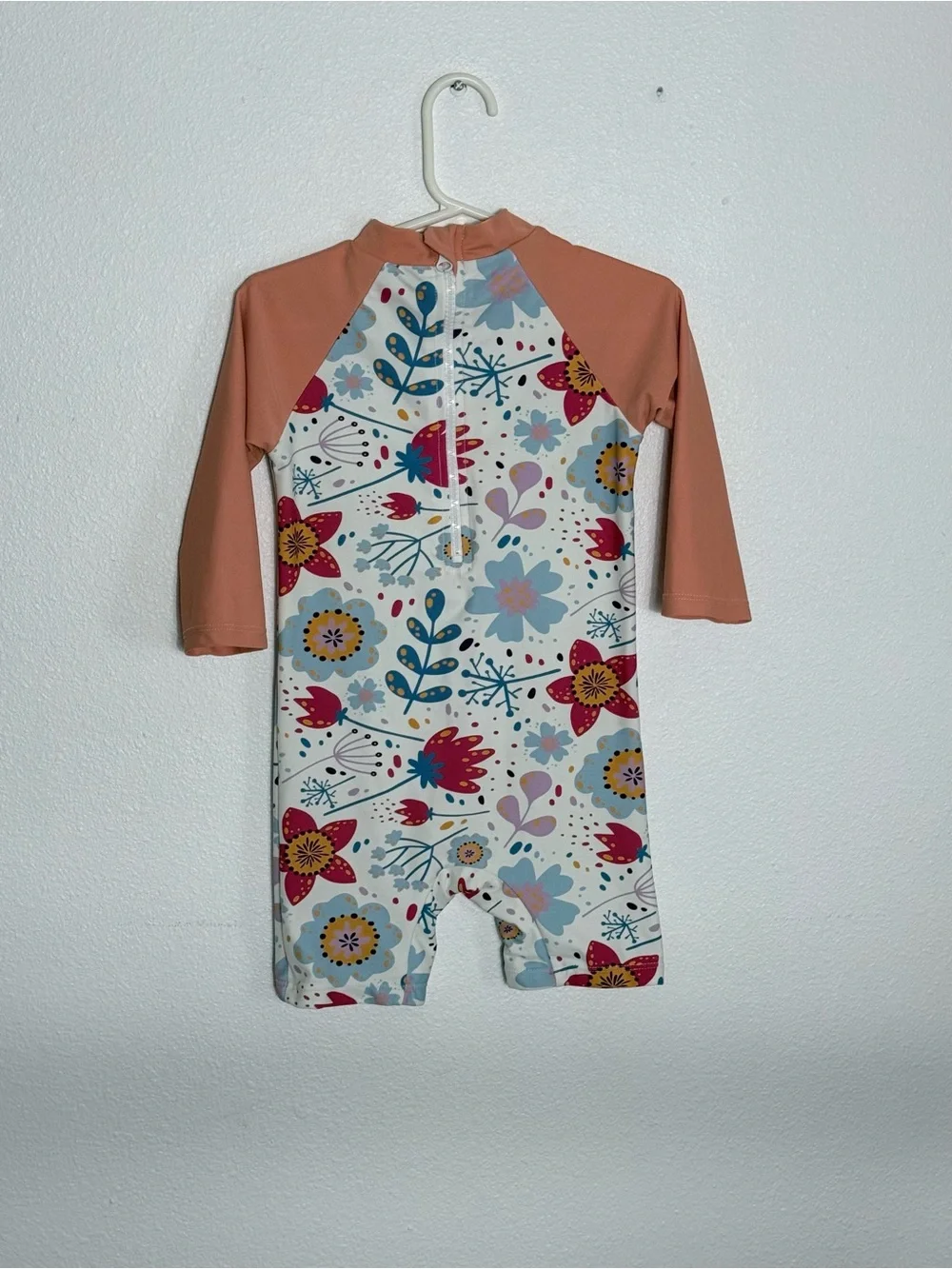 Up and Fast Floral Long Sleeve Rash Guard Swimsuit - Peach Sleeves 18-24M vgc